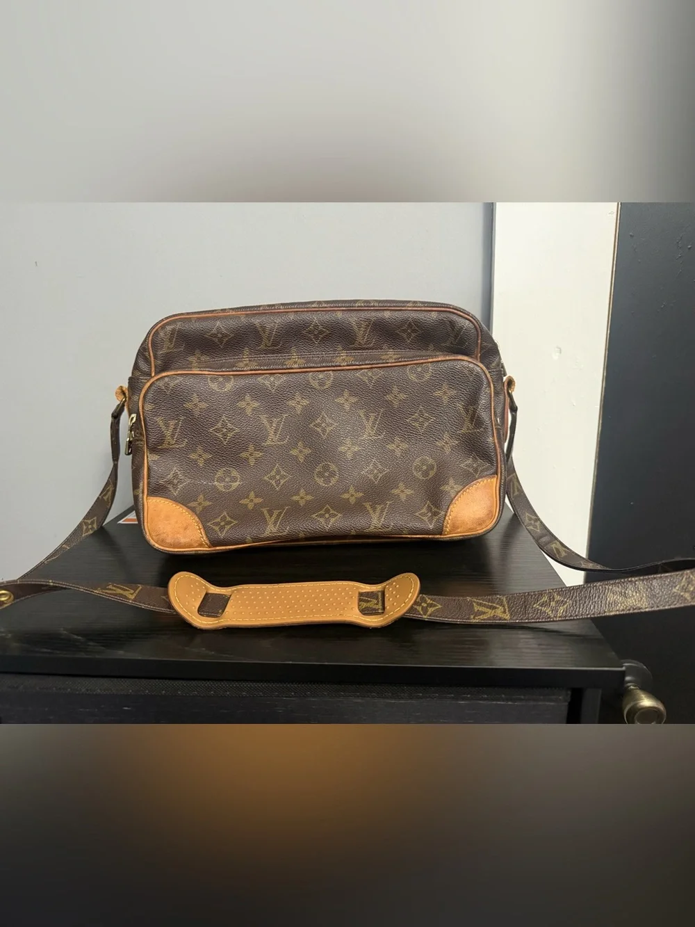 Louis Vuitton Nile VINTAGE Monogram Brown & Tan Messenger Bag
